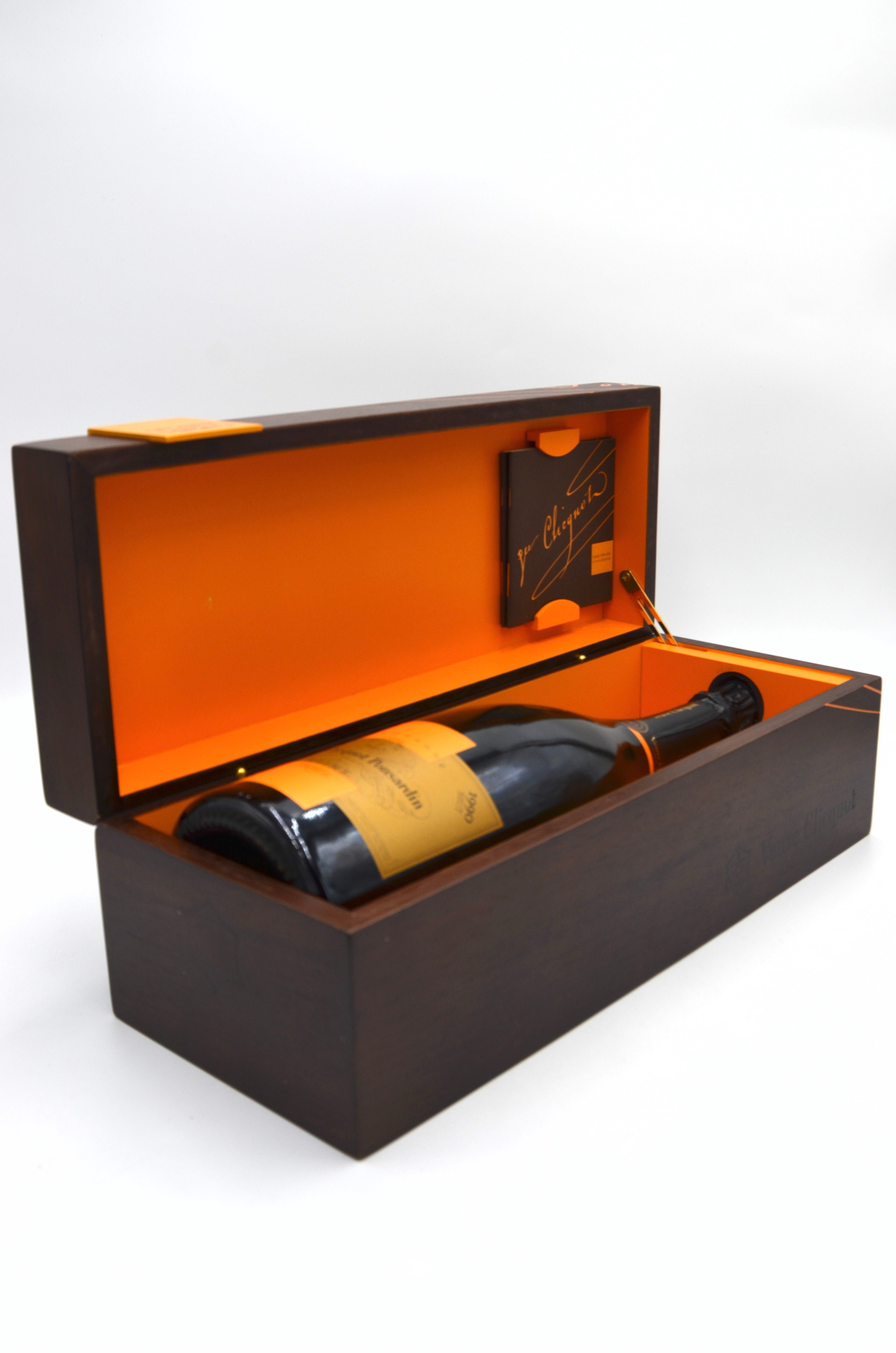 1990 Veuve Clicquot Cave Privee Collection Vintage Brut Champagne (magnum)