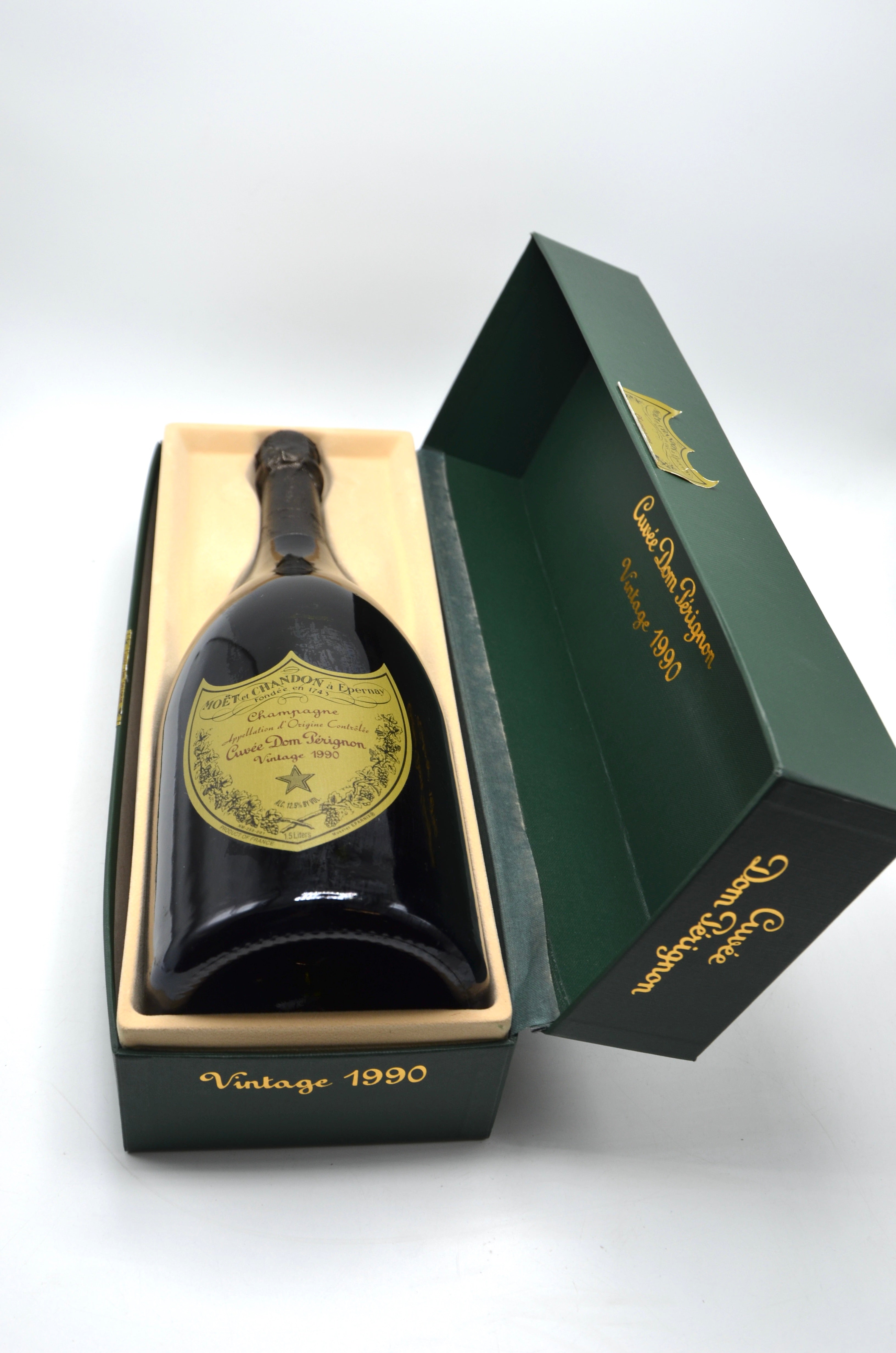 1990 Dom Pérignon Vintage Brut Champagne [Gift Box] (magnum)