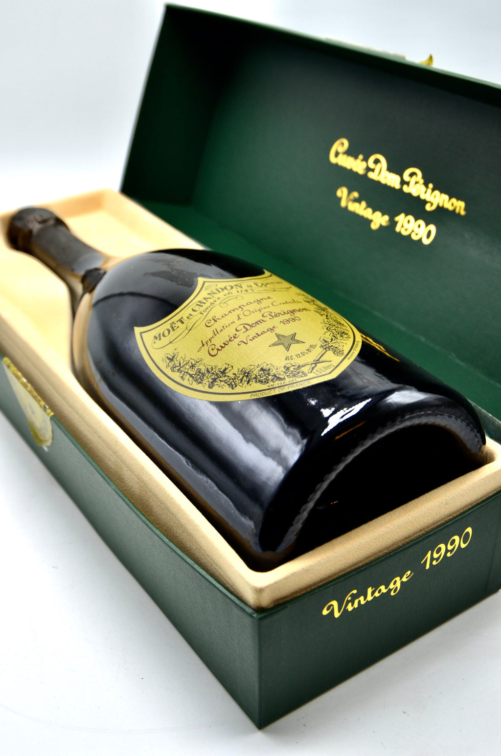 1990 Dom Pérignon Vintage Brut Champagne [Gift Box] (magnum)