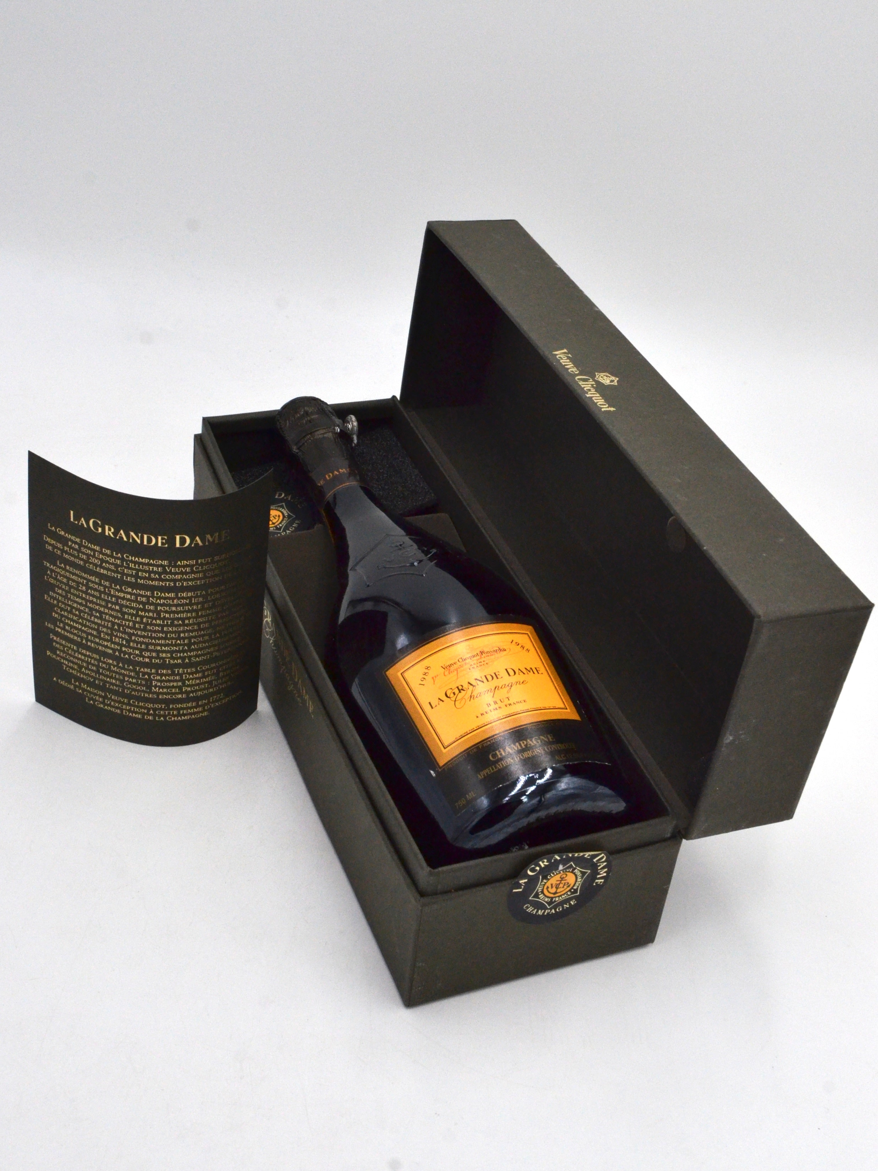 1988 Veuve Clicquot La Grande Dame Vintage Brut Champagne [Gift Box]